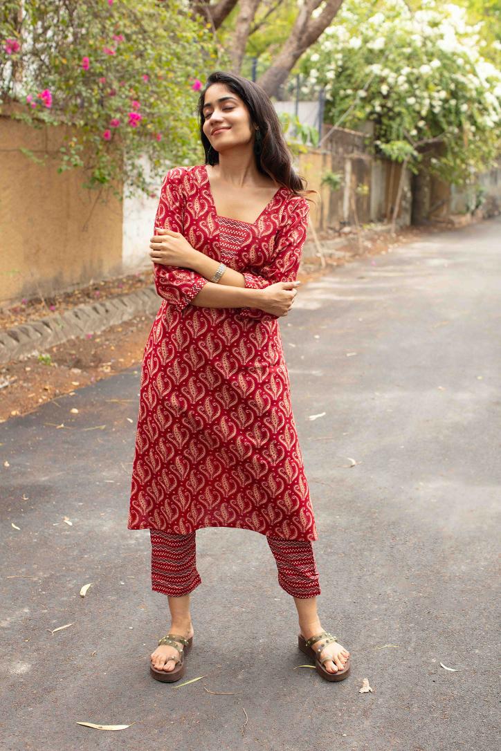 Camric Red V Neck Kurti Set