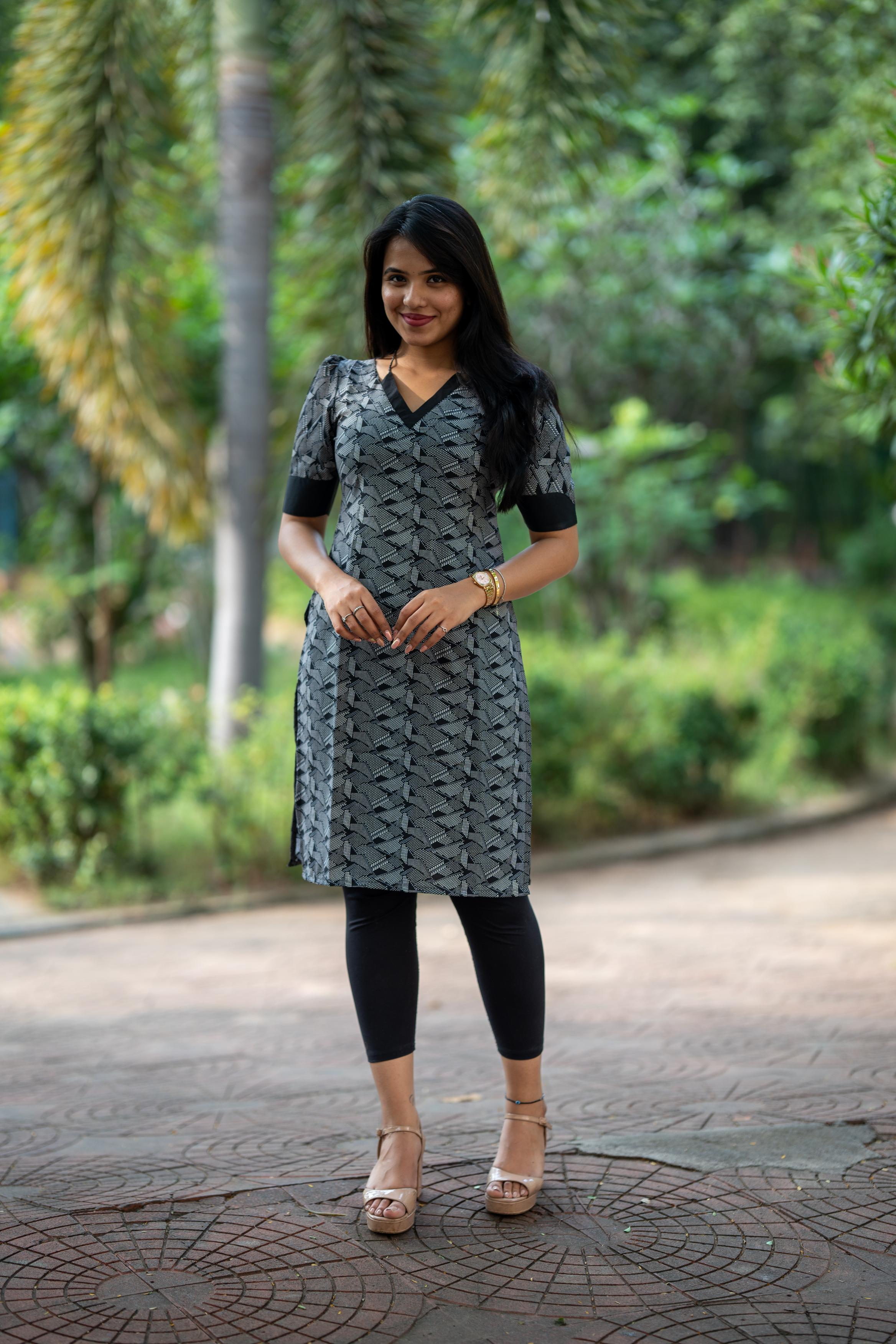 Black Chic Tie-up Neck Kurti